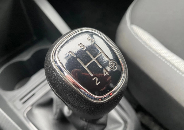 Skoda Fabia cena 38000 przebieg: 153364, rok produkcji 2018 z Kalisz małe 436